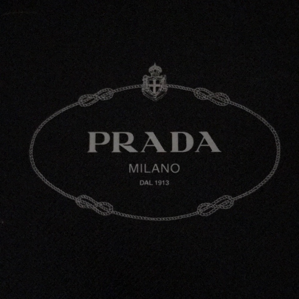 Meet your Posher, Hunny Badger Badass 👠 🦚